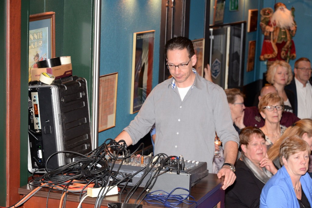 ../Images/Top2000 cafe 098.jpg